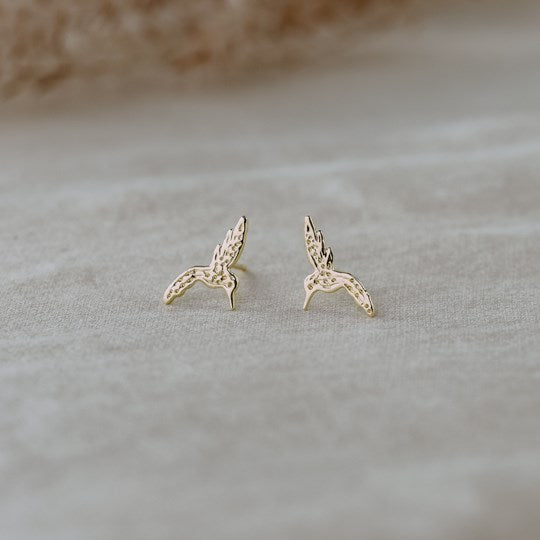 Hummingbird Stud in Gold