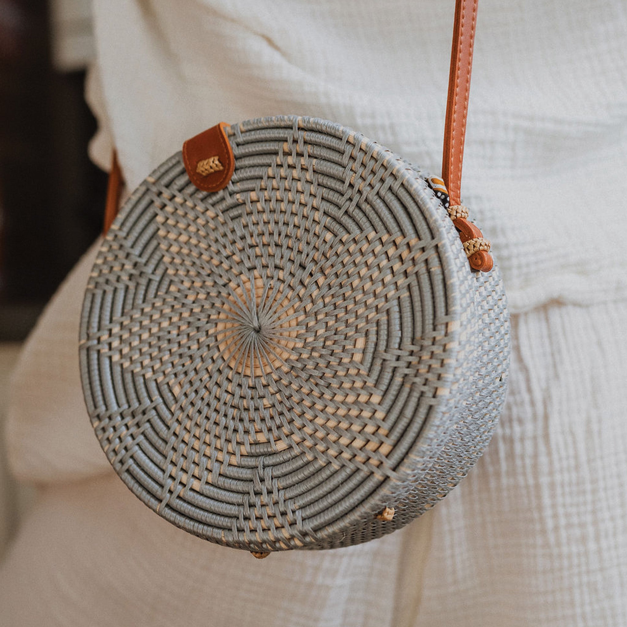 Circle Bali Bag in Grey Floral