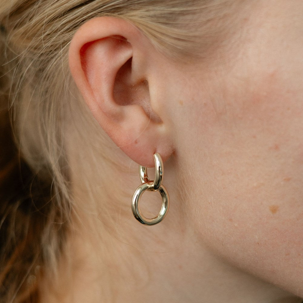 Tandem Hoop In Gold