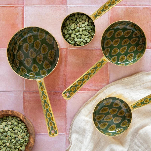 (*15) Brio Enameled Steel Measuring Cups, Set of 4