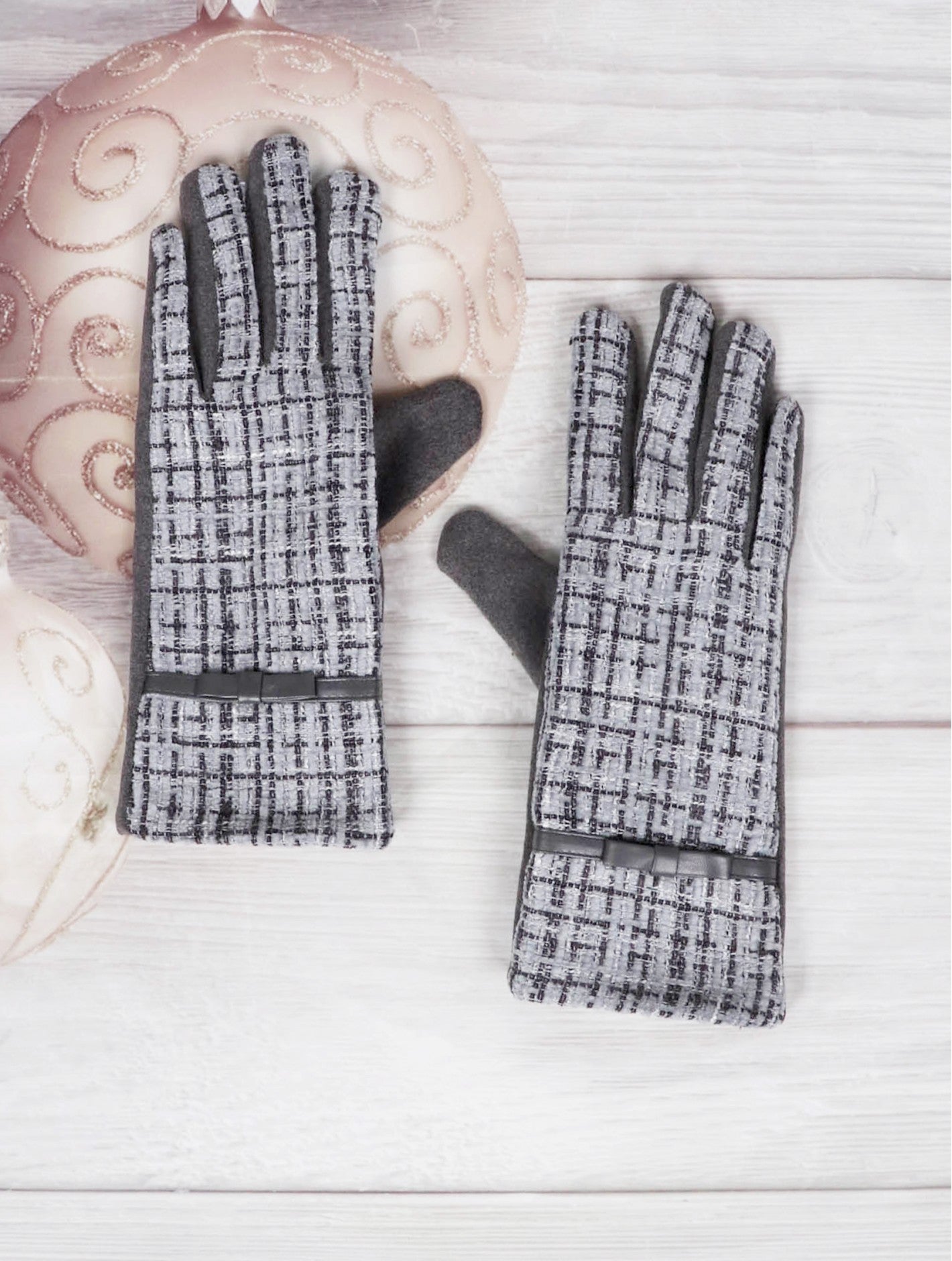 Abstract Print in Light Grey