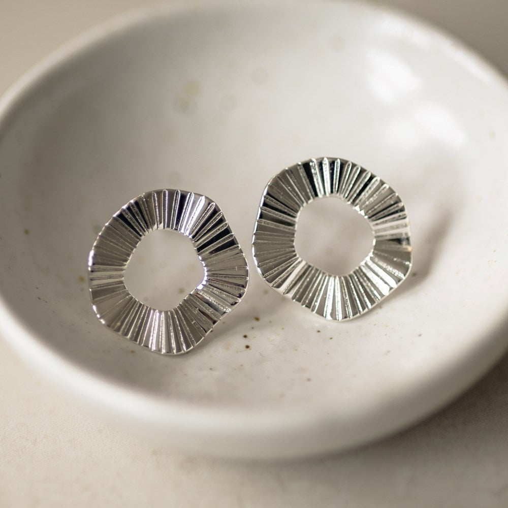 Bold Contour Earrings In Silver 🇨🇦