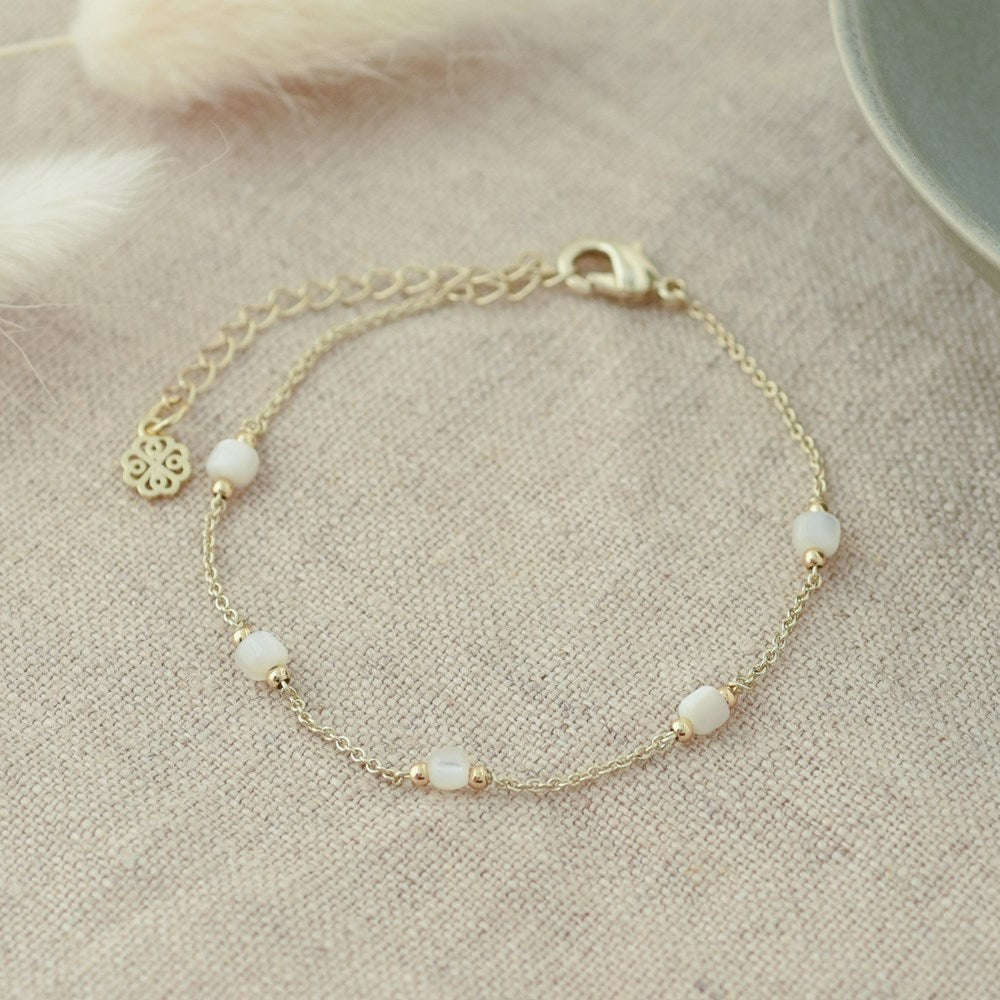 Mother of Pearl Genevieve Bracelet In Gold