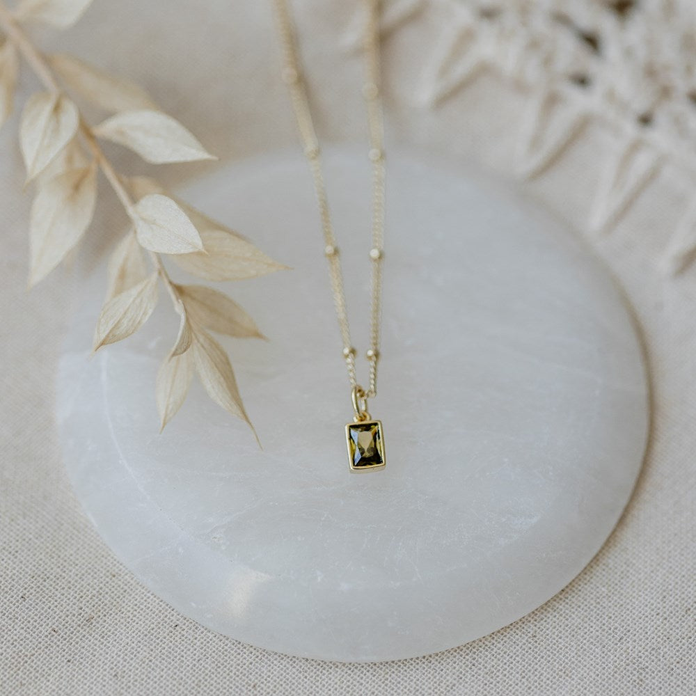 Glim Necklace in Gold/Moss Green 🇨🇦