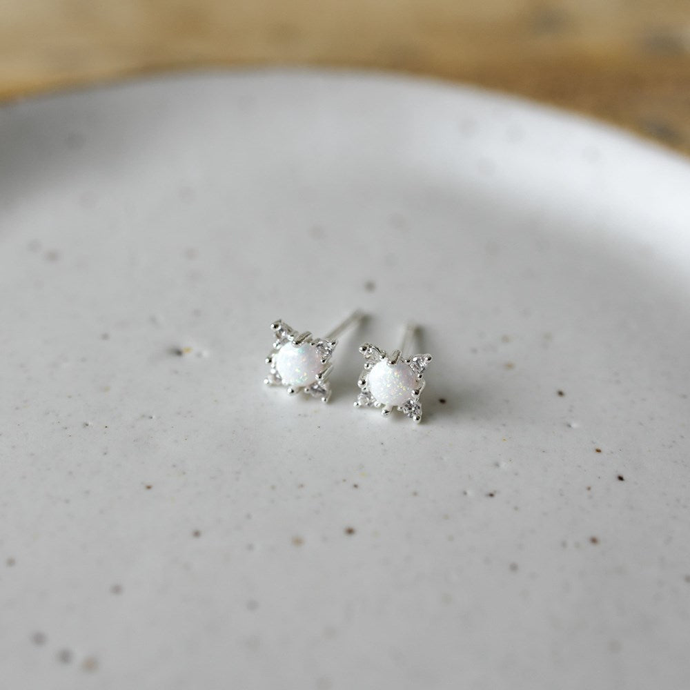 Aurora Stud in Silver 🇨🇦