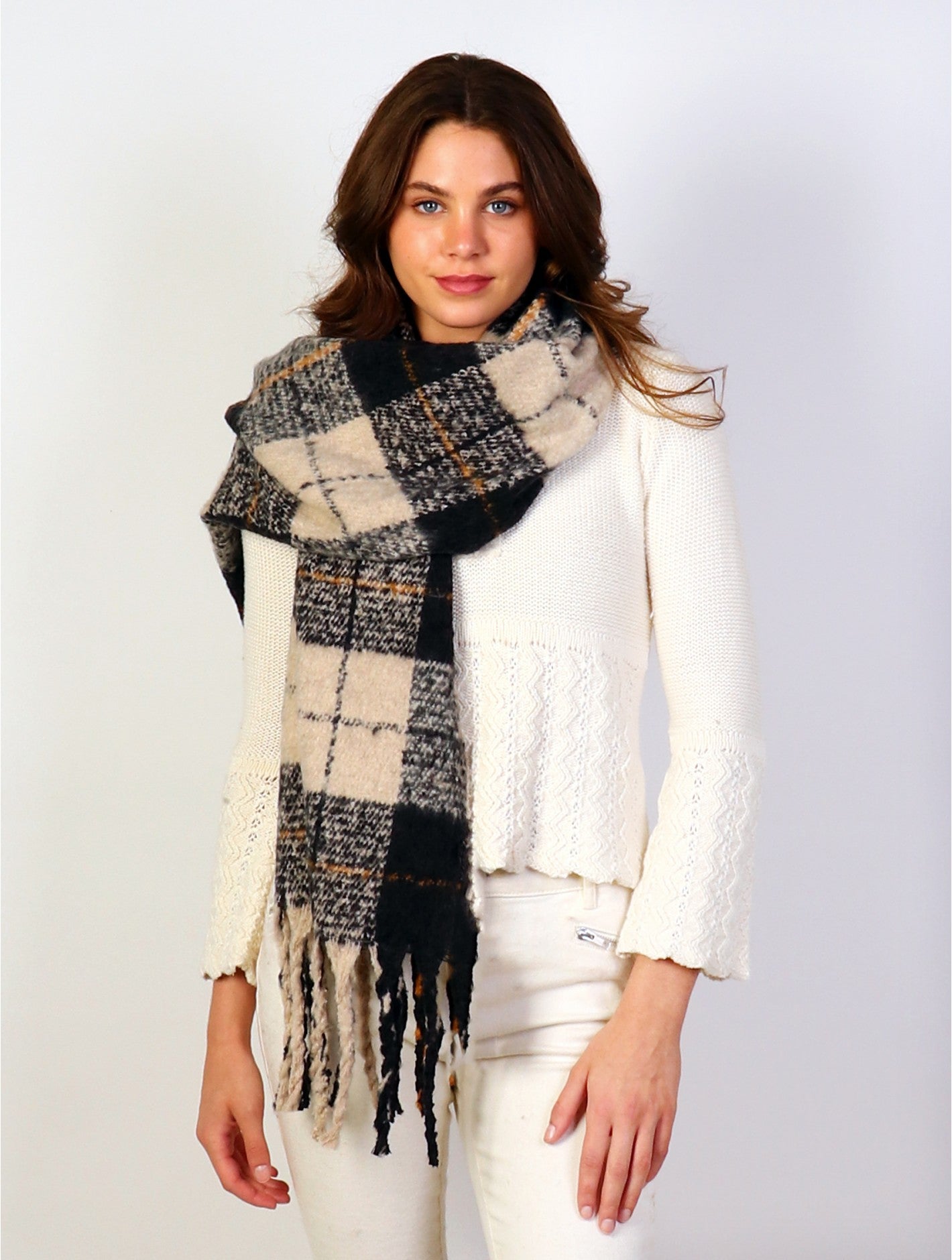 Blanket Scarf in Black & Beige