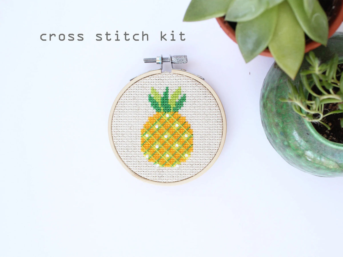 Pineapple Counted Cross Stitch Kit 🇨🇦