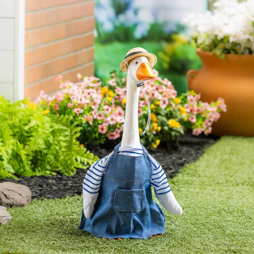 Giddy the Goose Outfit, Gardener